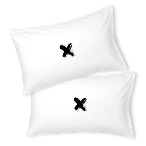 Little Kiss Cross Pillowcase Set